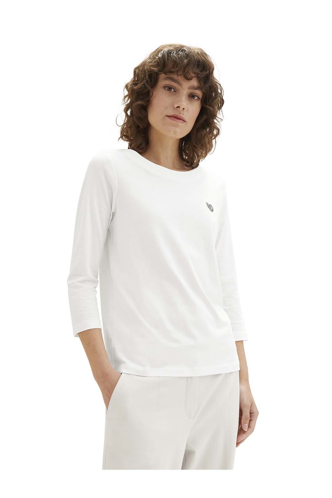 https://mivestidorazul.es/18237-large_default/camiseta-basica-corazon-mujer-blanco.jpg